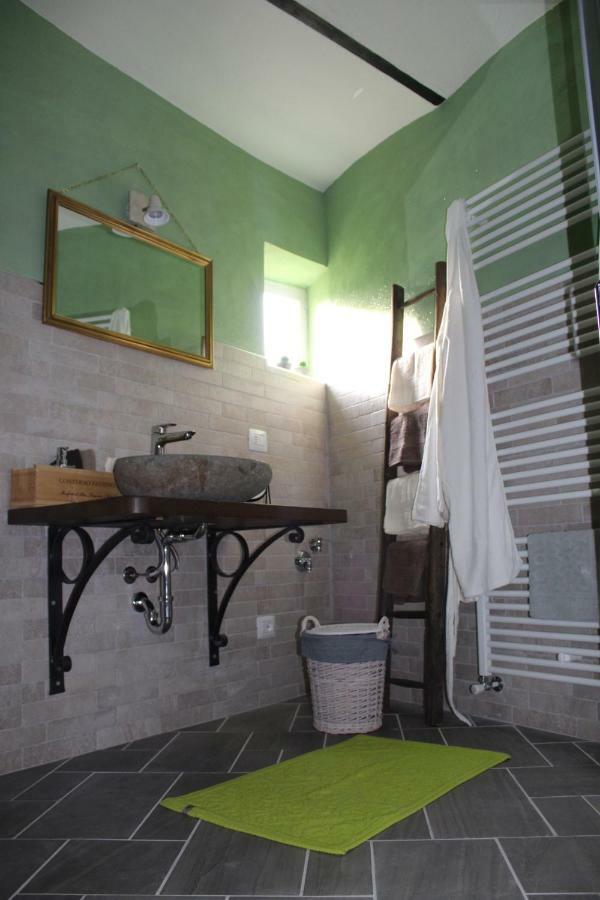 Langa 4 Love Apartment Novello Exterior photo